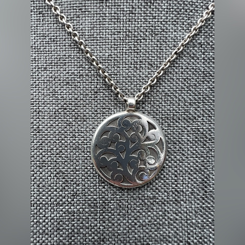 Lois Hill Sterling Silver Toggle necklace 16”